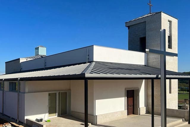 Instalación de cubiertas metálicas en Lugo