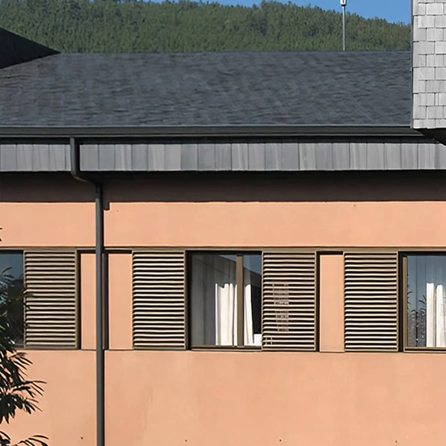 Empresa de Lugo experta en canalones de aluminio